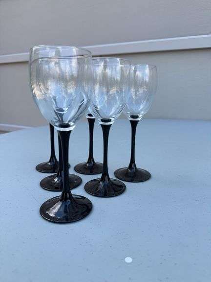 (22) Nocturne Wine Glasses