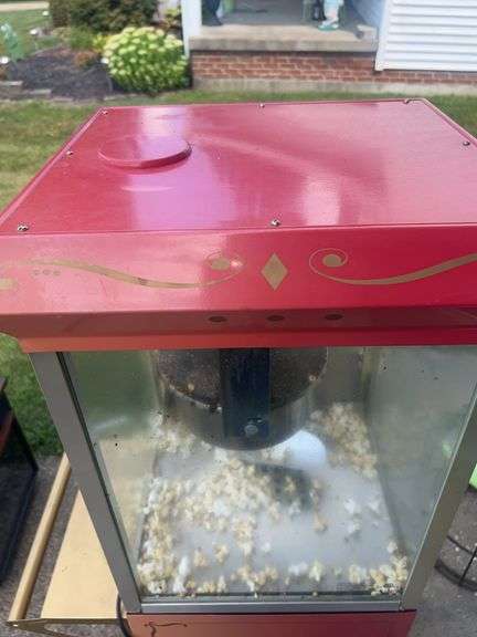 Old Fashioned Movie Time Popcorn Machine