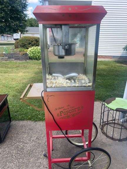 Old Fashioned Movie Time Popcorn Machine
