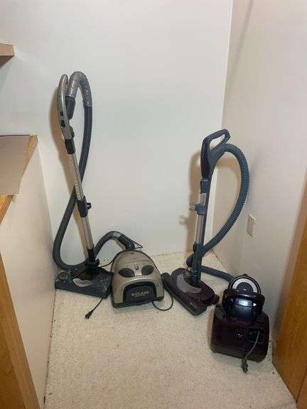 (2) vacuums with movable collectors