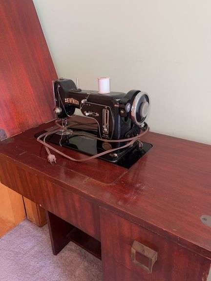 Sewmor Zig Zag Sewing Machine Table and Contents