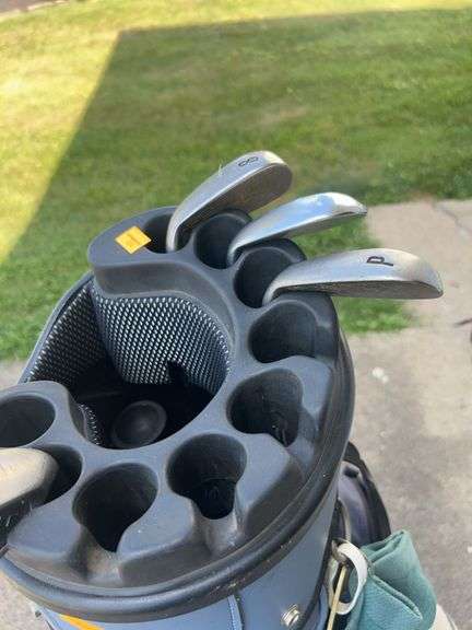 Bennington Golf Bag and Clubs