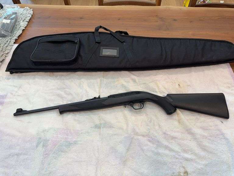 Mossberg intl 702 Plinkster .22 LR