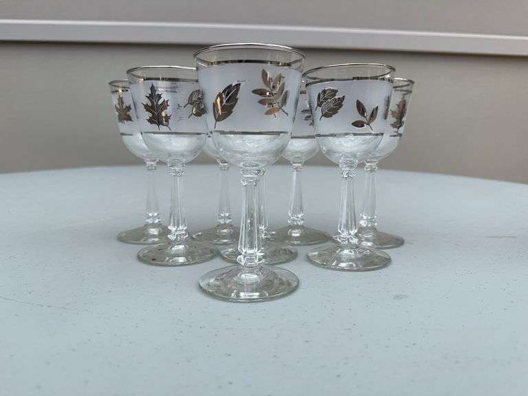 (8) Stemware Glasses