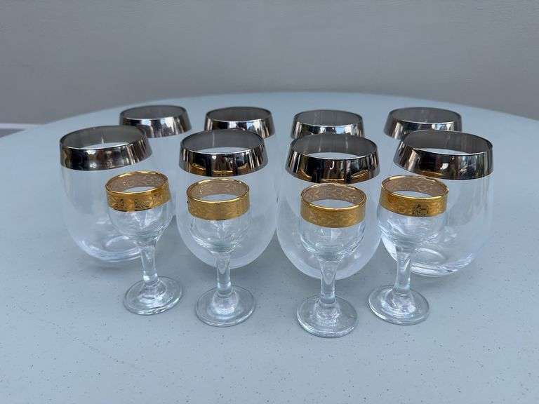 (12) Glasses