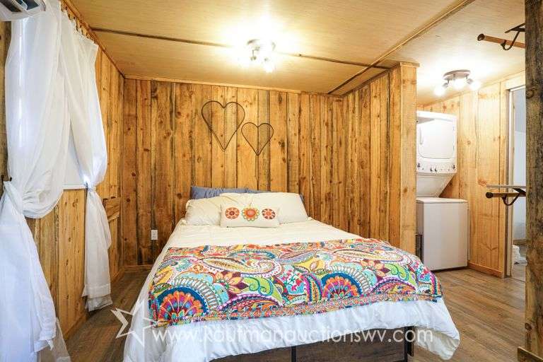 Studio Home with a View on Crystal Lake