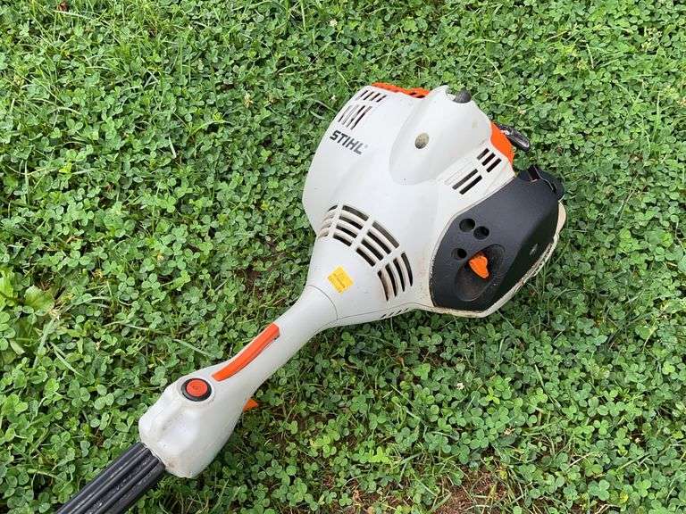 Stihl FS 56 RC Weedeater