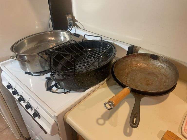 (2) roasters, cast iron and other wok