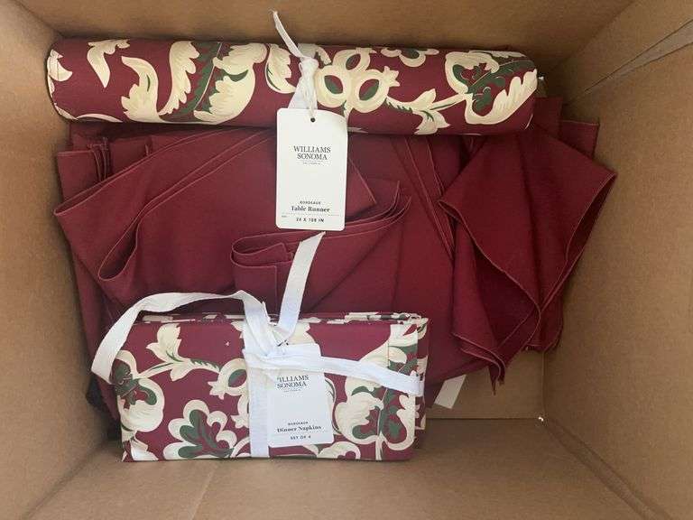 Box of misc. Placemats, Napkins and Ect.
