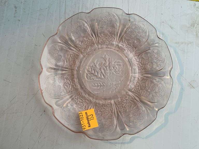 Pyrex & Anchor Hocking Measuring Cups and Depression Era Saucers