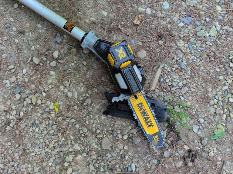 DeWalt brushless extended chain saw with battery