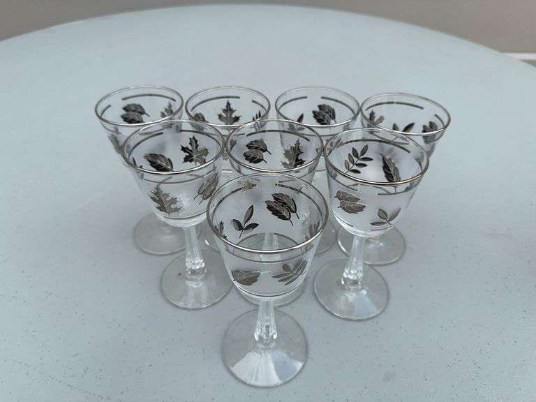 (8) Stemware Glasses