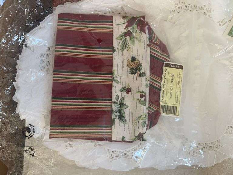 Box of misc. Placemats, Napkins and Ect.