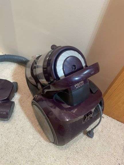 (2) vacuums with movable collectors