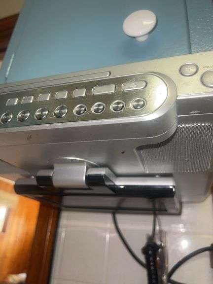 Electric DVD Player and Fold-Down Screen