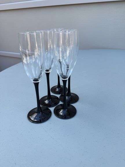 (22) Nocturne Wine Glasses
