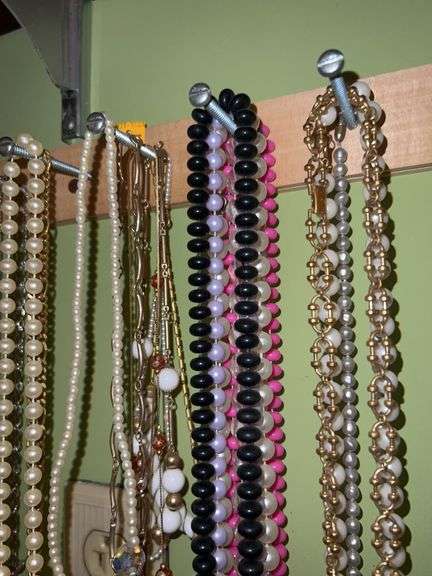 Assorted Women’s Costume Necklaces