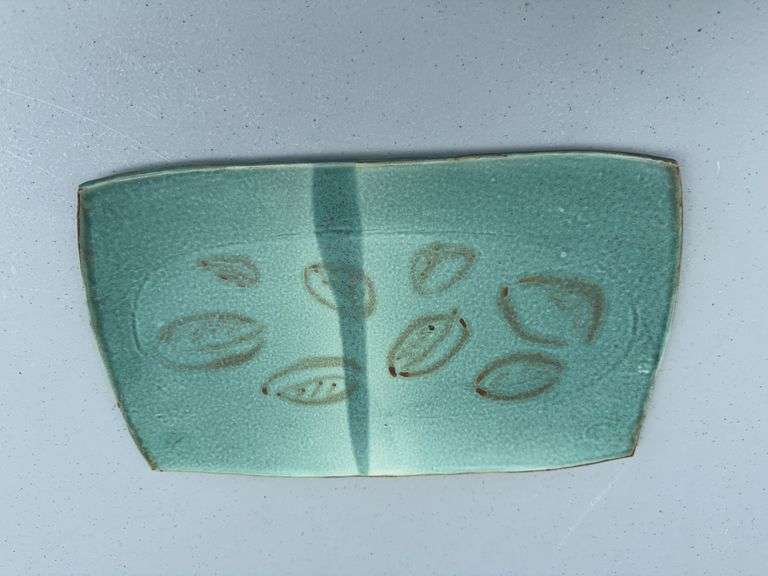 Simply Designz Bowls, Plater and other misc.
