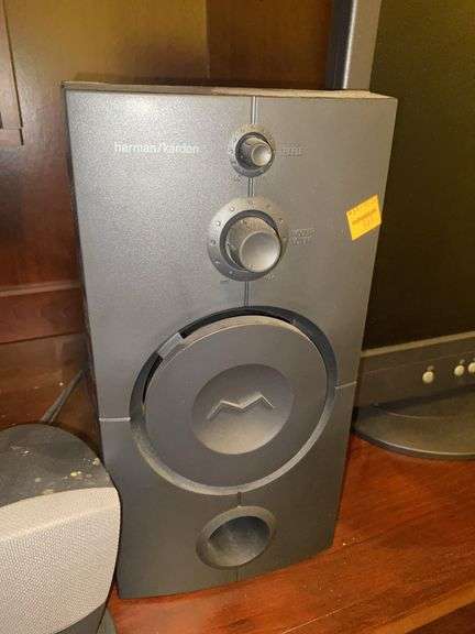 Dell Desktop Computer, Keyboard, Speakers