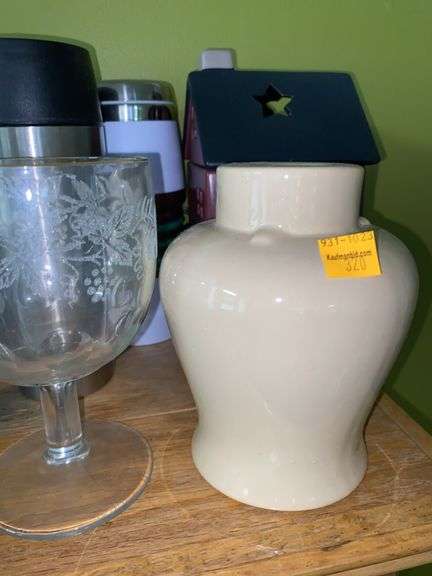 Assorted Glassware Lot