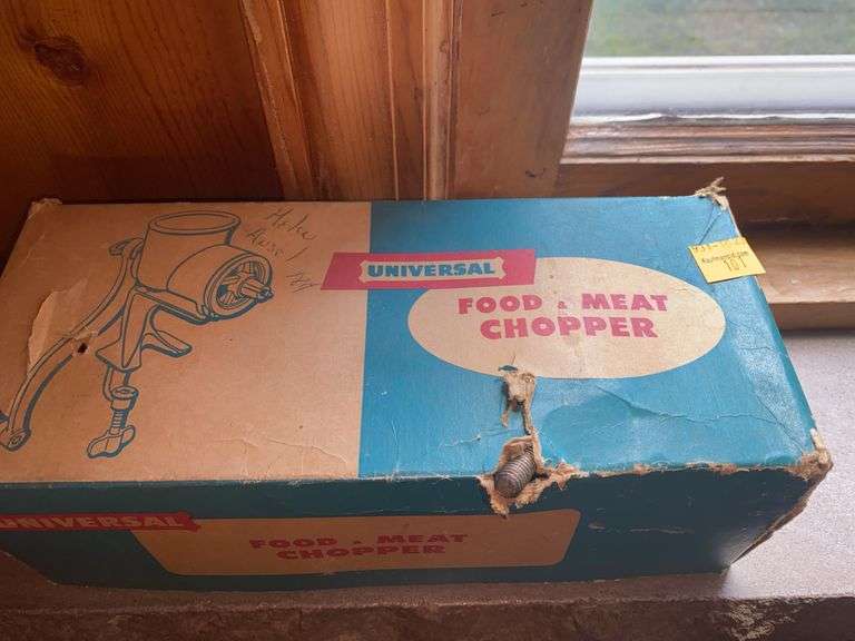 Vintage Universal Food & Meat Chopper