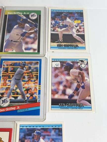 (8) Ken Griffey Jr. Trading Cards
