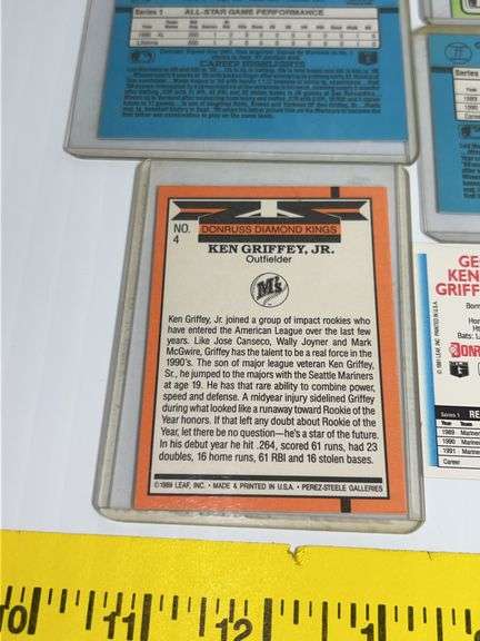 (8) Ken Griffey Jr. Trading Cards
