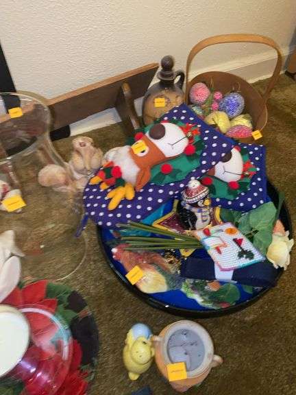 Assortment of Decor