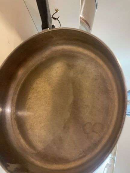 Lot of pots and pans including Farberware and revereware