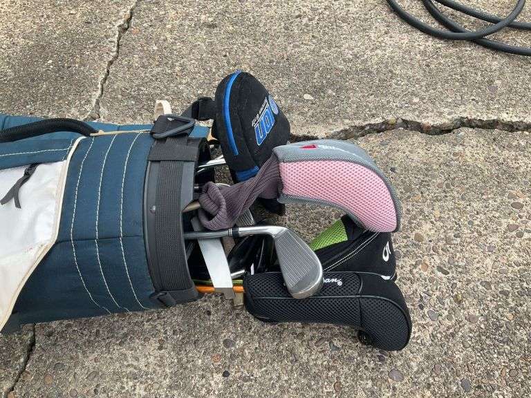 Silver Scot Golf Bag with Clubs