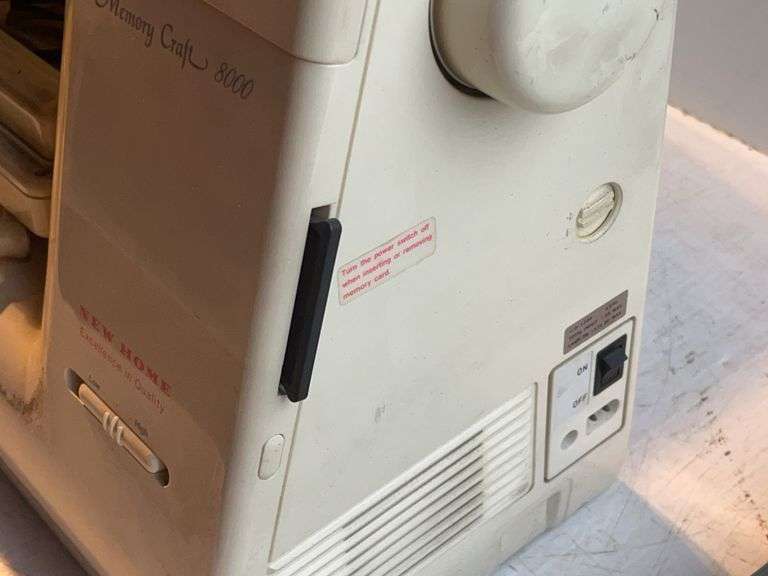 Memory Craft 8000 Sewing Machine with Accessories