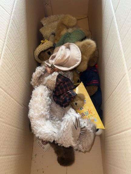 Assortment of Boyd’s Bears