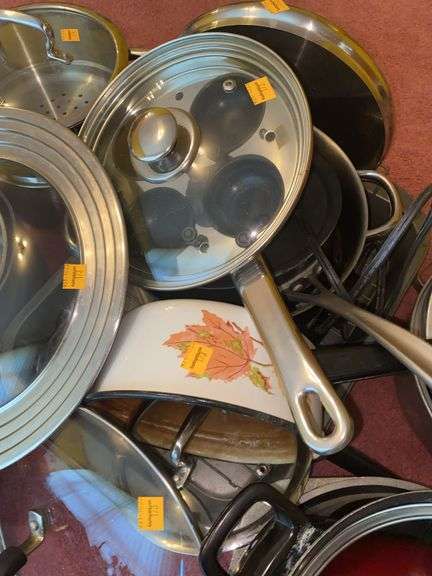 Assortment of Pots/Pans