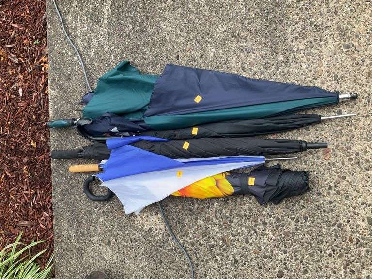 5 Umbrellas