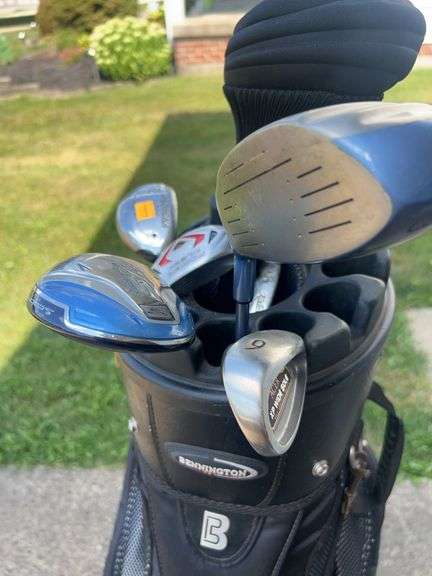 Bennington Golf Bag with Clubs