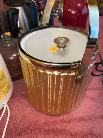Large Assortment of Kitchen Appliances- Blenders, Mixers, Electric Can Opener