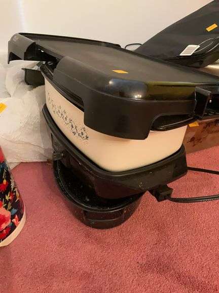 Toaster, Electric Roaster, Warming Dishes, Other Kitchen Items