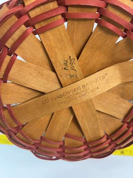 Longaberger Catch All Basket with Wooden Lid, Longaberger Round Basket with Leather Handles, Longabe
