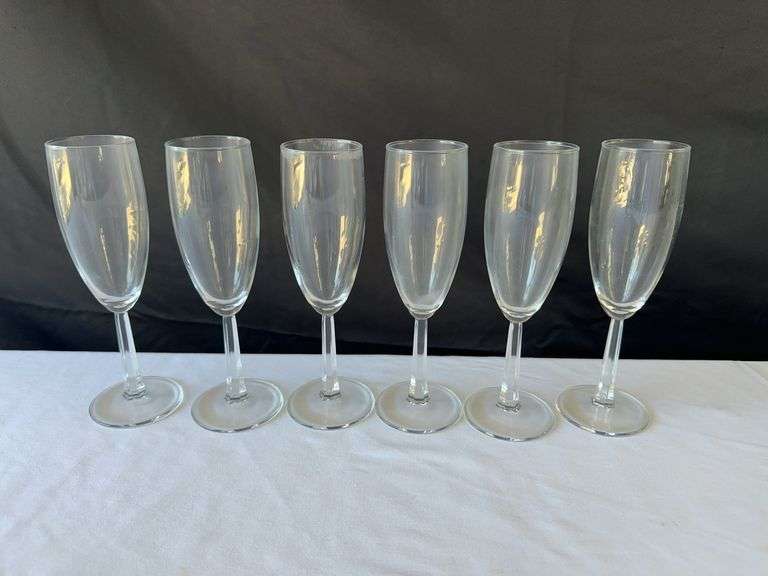 (21) Wine Glasses/Glasses