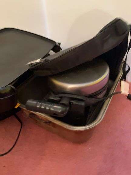 Toaster, Electric Roaster, Warming Dishes, Other Kitchen Items