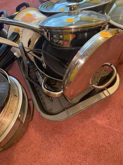 Assortment of Pots/Pans