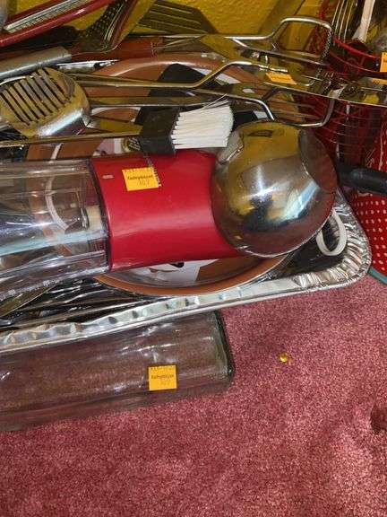 Assortment of Kitchen Utensils