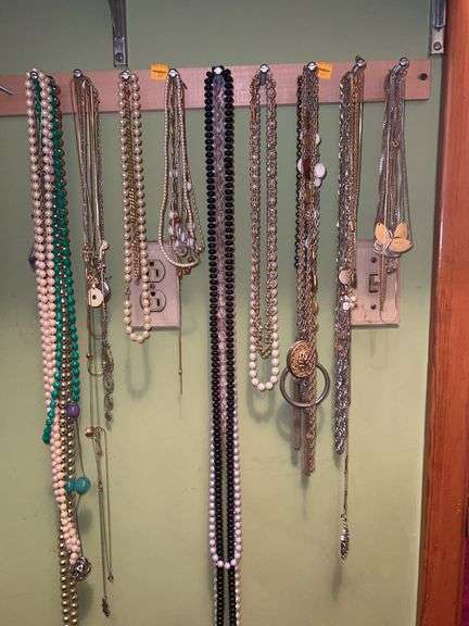Assorted Women’s Costume Necklaces