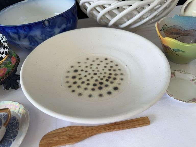 (4) Lg Bowls, Pottery Mug, Teacup, Aalt and Pepper Shaker, and other Dishware