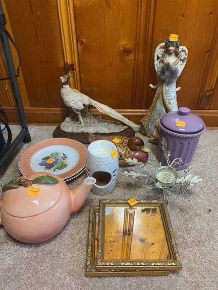 Assortment of Decor