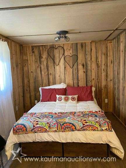 Studio Home with a View on Crystal Lake