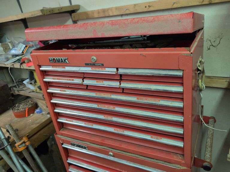 Homak 2-piece tool chest on wheels with contents
