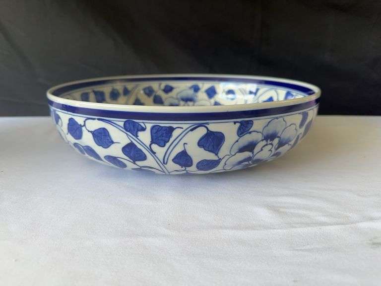 Cake Stand, Salad Dish, Envelope Dish, (2) Reed Diffuser