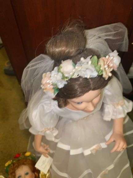 Seymour Mann Connoisseur Collection Christmas Angel Porcelain Doll, Ashton Drake 1999 Bridal Porcela