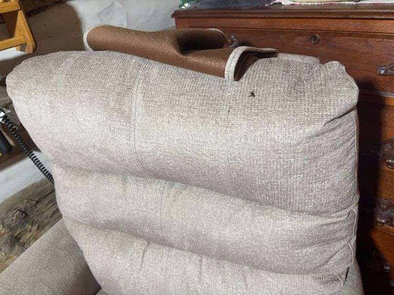 Motorized recliner - works